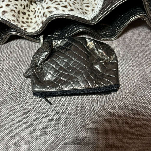 SHARIF Metallic Animal Print Bucket Drawstring Bag - Picture 12 of 16